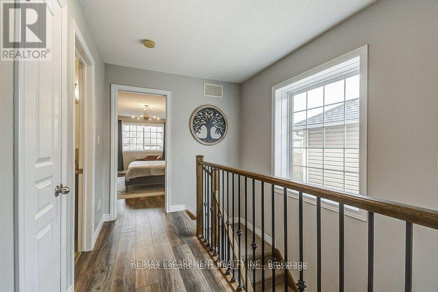 80 Cole Street, Hamilton, Ontario  L8B 0R3 - Photo 12 - X12112560