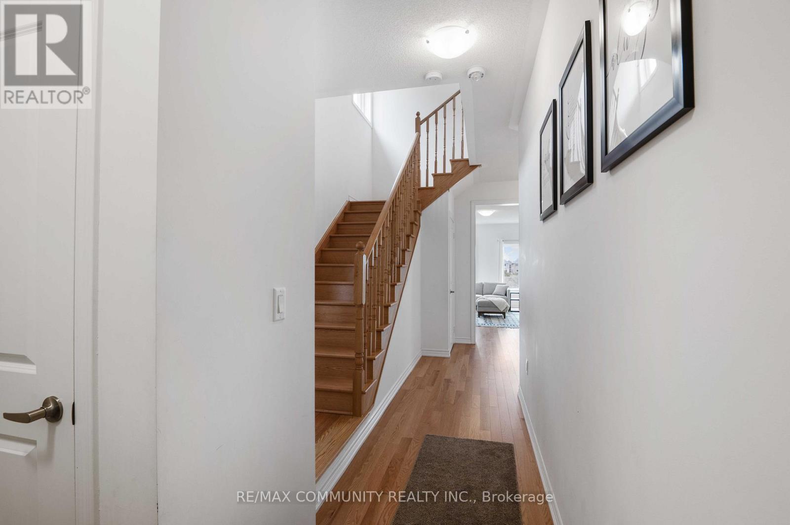 304 Russell Street, Southgate, Ontario  N0C 1B0 - Photo 2 - X12112571