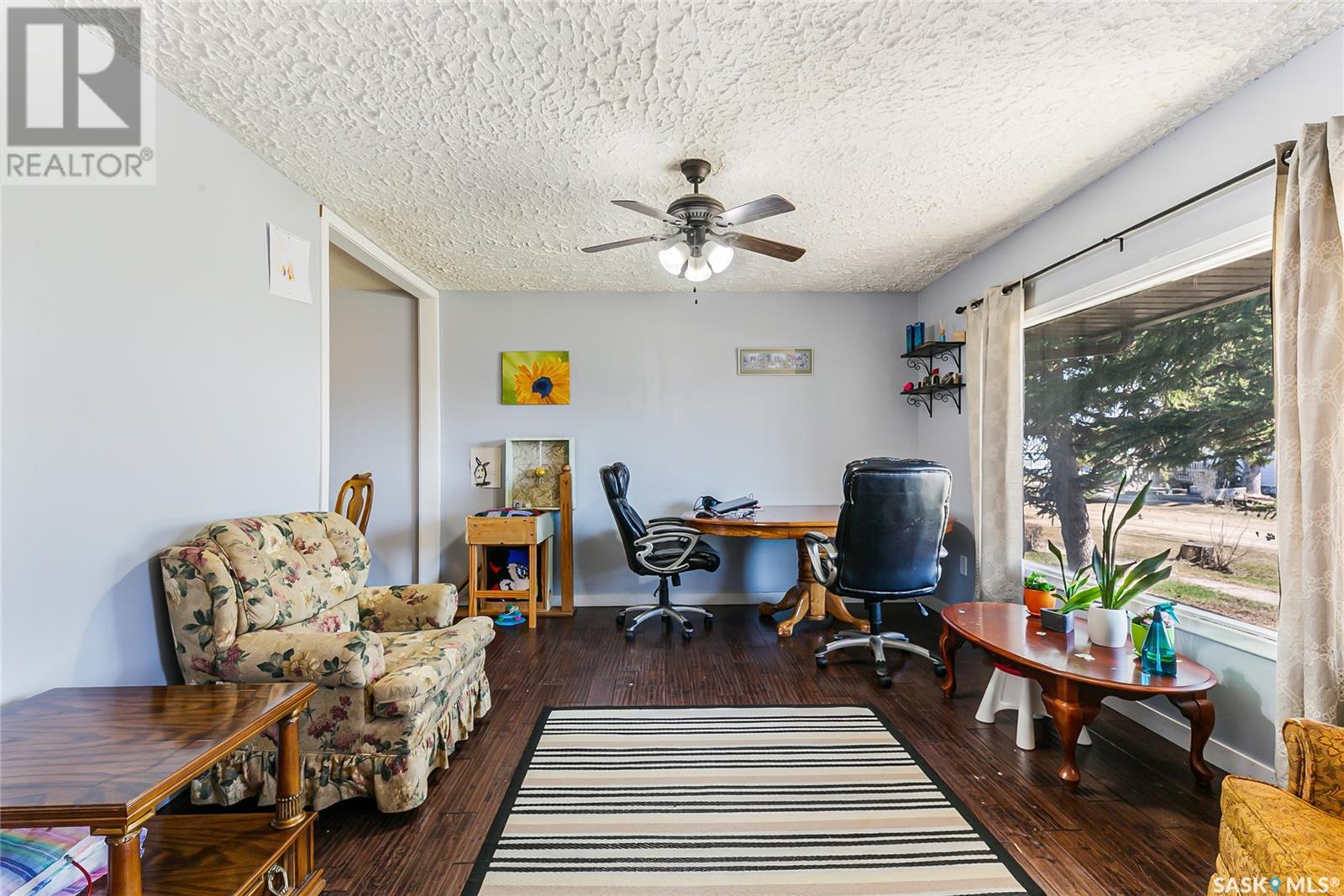Property at 1551 Frohlick STREET image 3