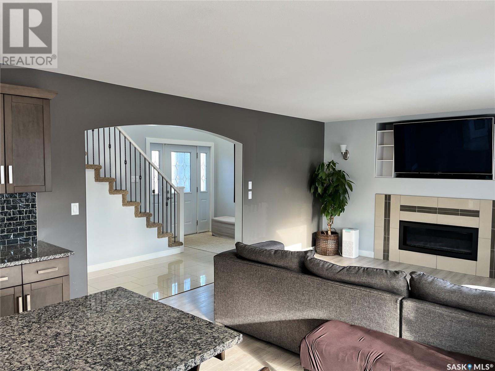 Property at 111 Atton CRESCENT image 5