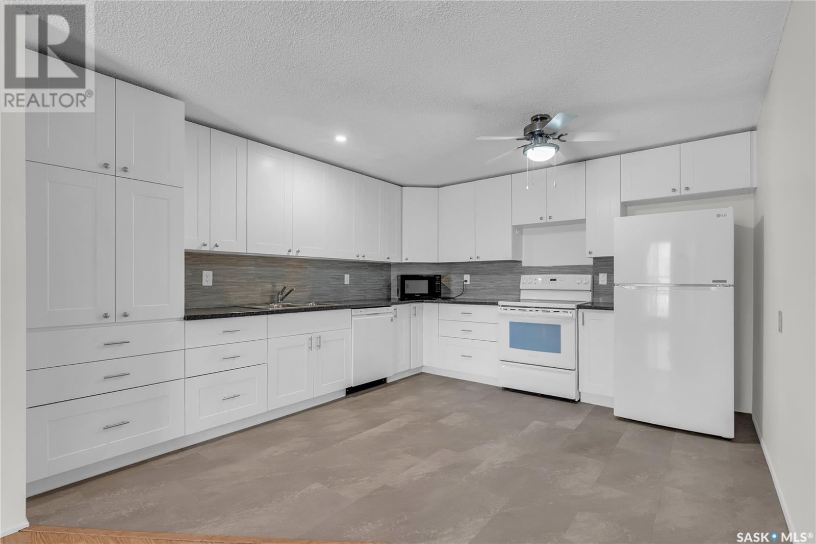 Property at 307 610 Hilliard STREET W image 5