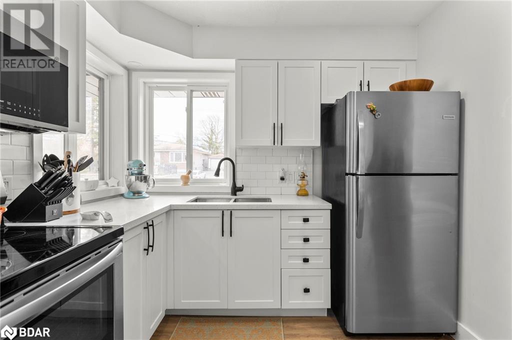 99 Wellington Street E, Barrie, Ontario  L4M 2C6 - Photo 10 - 40722911