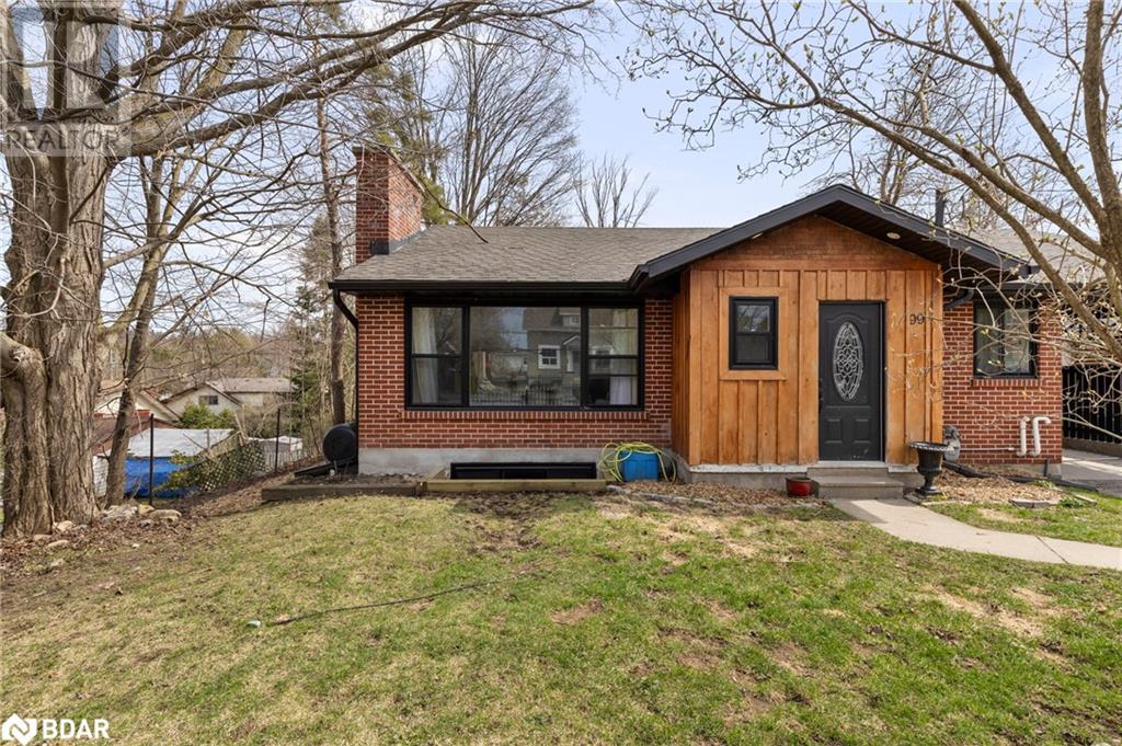 99 Wellington Street E, Barrie, Ontario  L4M 2C6 - Photo 2 - 40722911