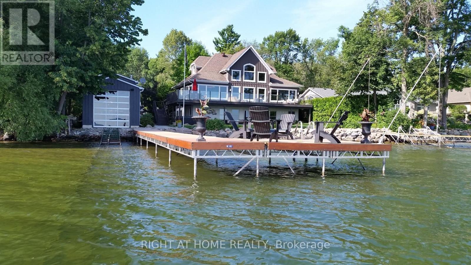 21 Lakeshore Road E, Oro-Medonte, Ontario  L0L 2E0 - Photo 10 - S12094339