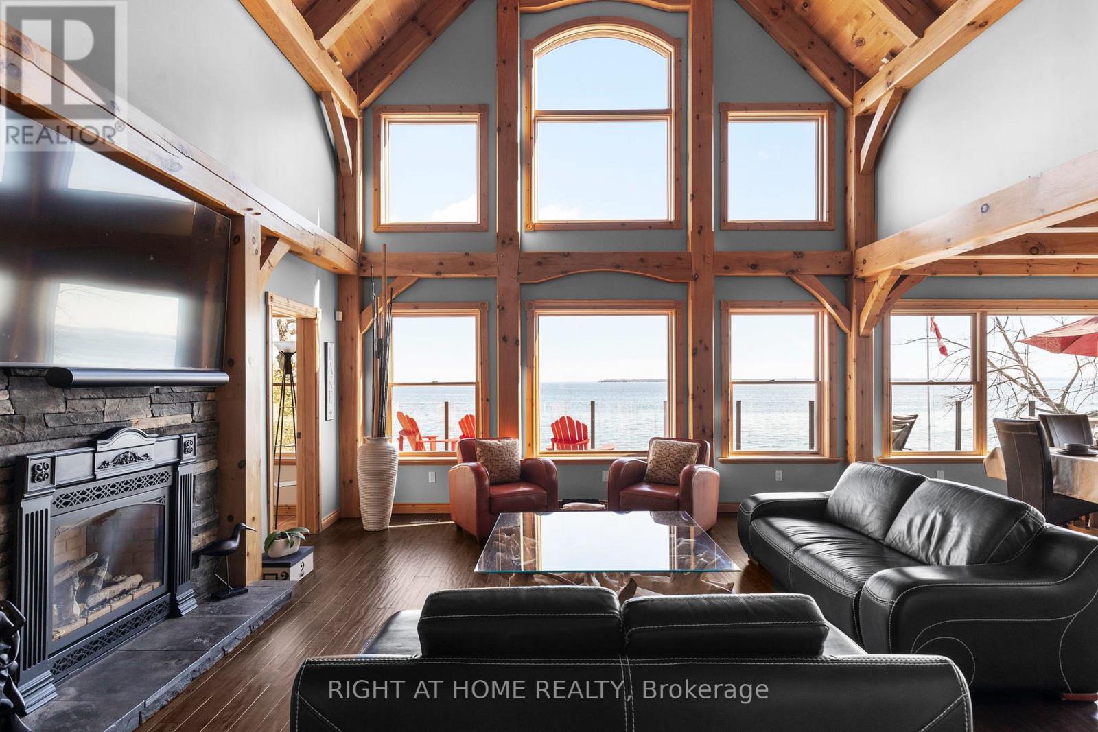 21 Lakeshore Road E, Oro-Medonte, Ontario  L0L 2E0 - Photo 27 - S12094339