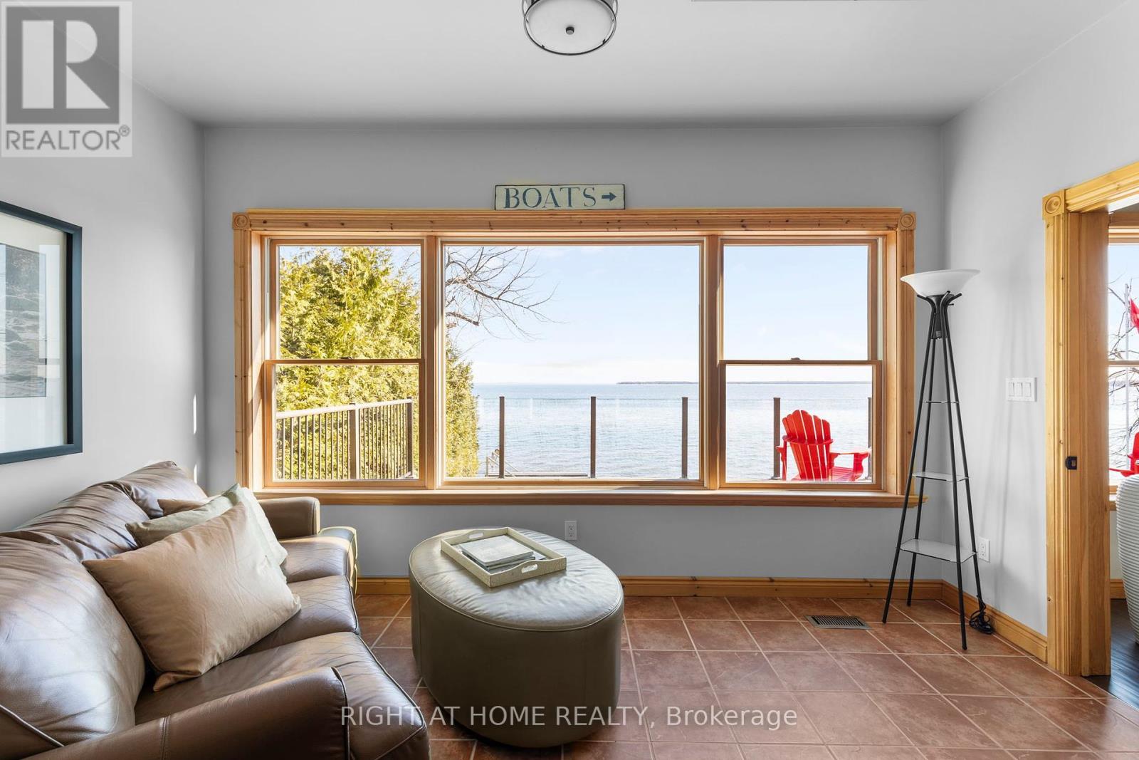 21 Lakeshore Road E, Oro-Medonte, Ontario  L0L 2E0 - Photo 28 - S12094339