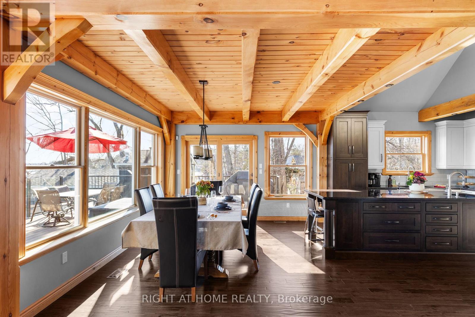 21 Lakeshore Road E, Oro-Medonte, Ontario  L0L 2E0 - Photo 31 - S12094339