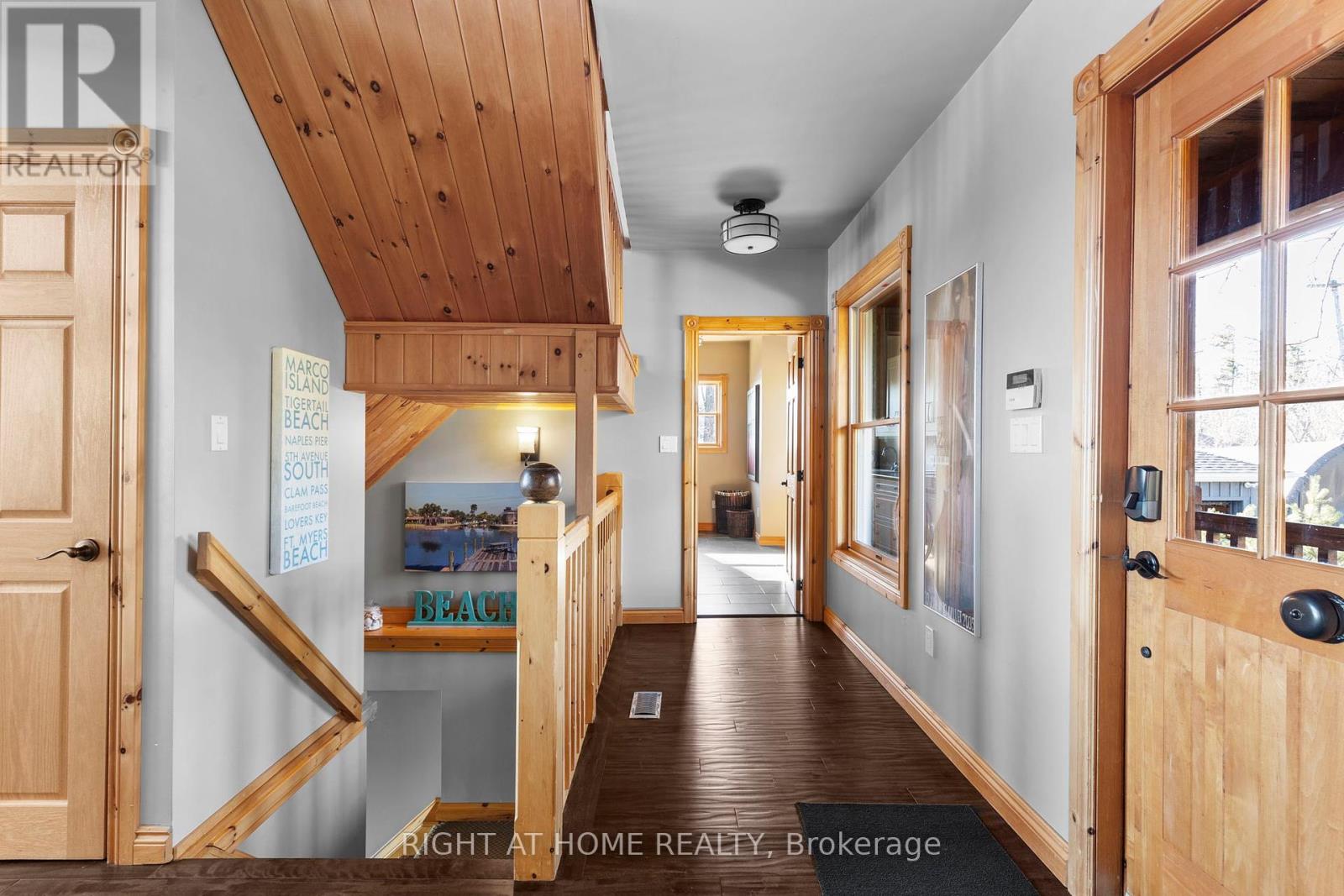 21 Lakeshore Road E, Oro-Medonte, Ontario  L0L 2E0 - Photo 21 - S12094339