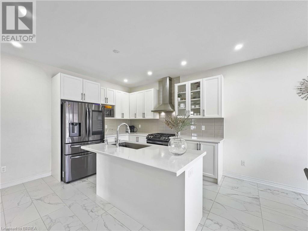 Property at 37 DRAKE Avenue image 5