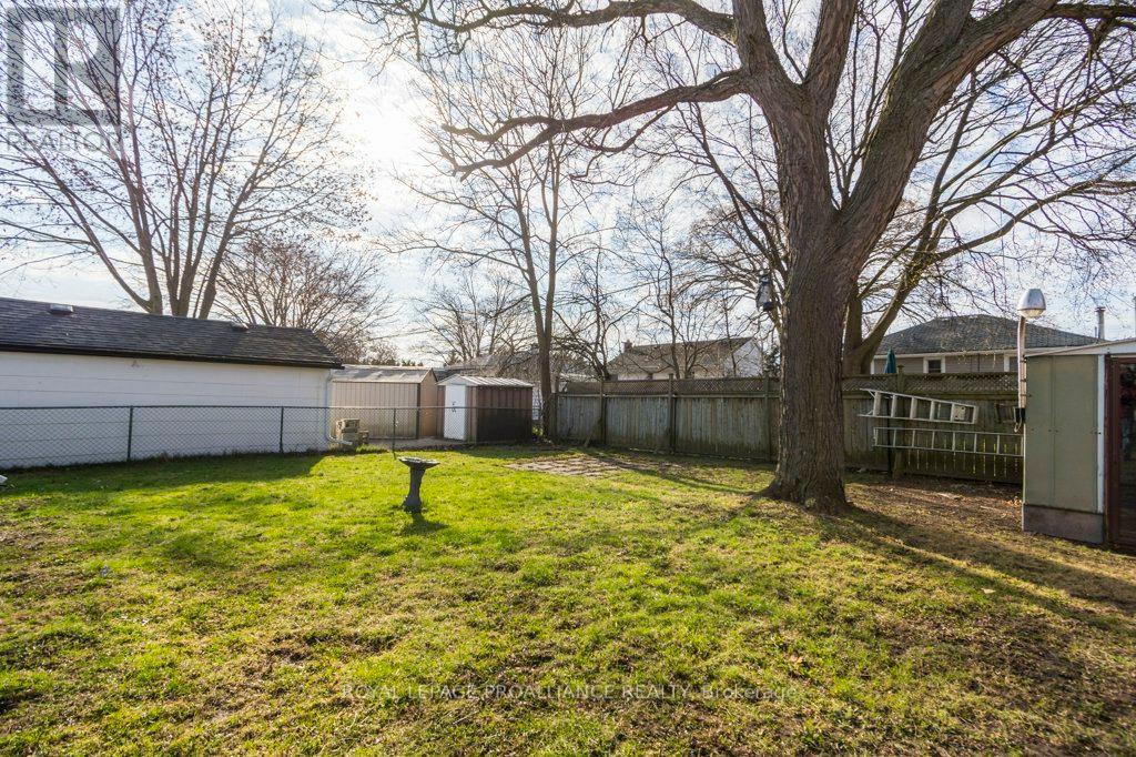 53 Montgomery Boulevard, Belleville, Ontario  K8N 1J2 - Photo 27 - X12112706
