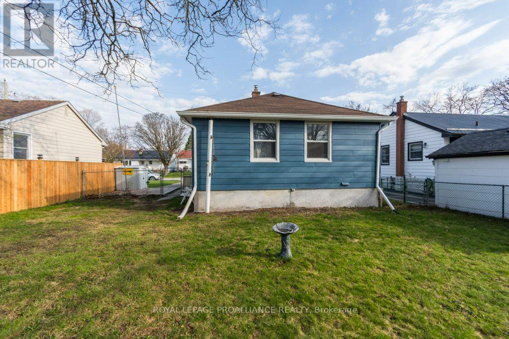 53 Montgomery Boulevard, Belleville, Ontario  K8N 1J2 - Photo 28 - X12112706