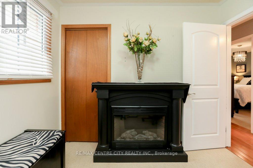 68 Sinclair Avenue, St. Thomas, Ontario  N5R 3A8 - Photo 23 - X12112591