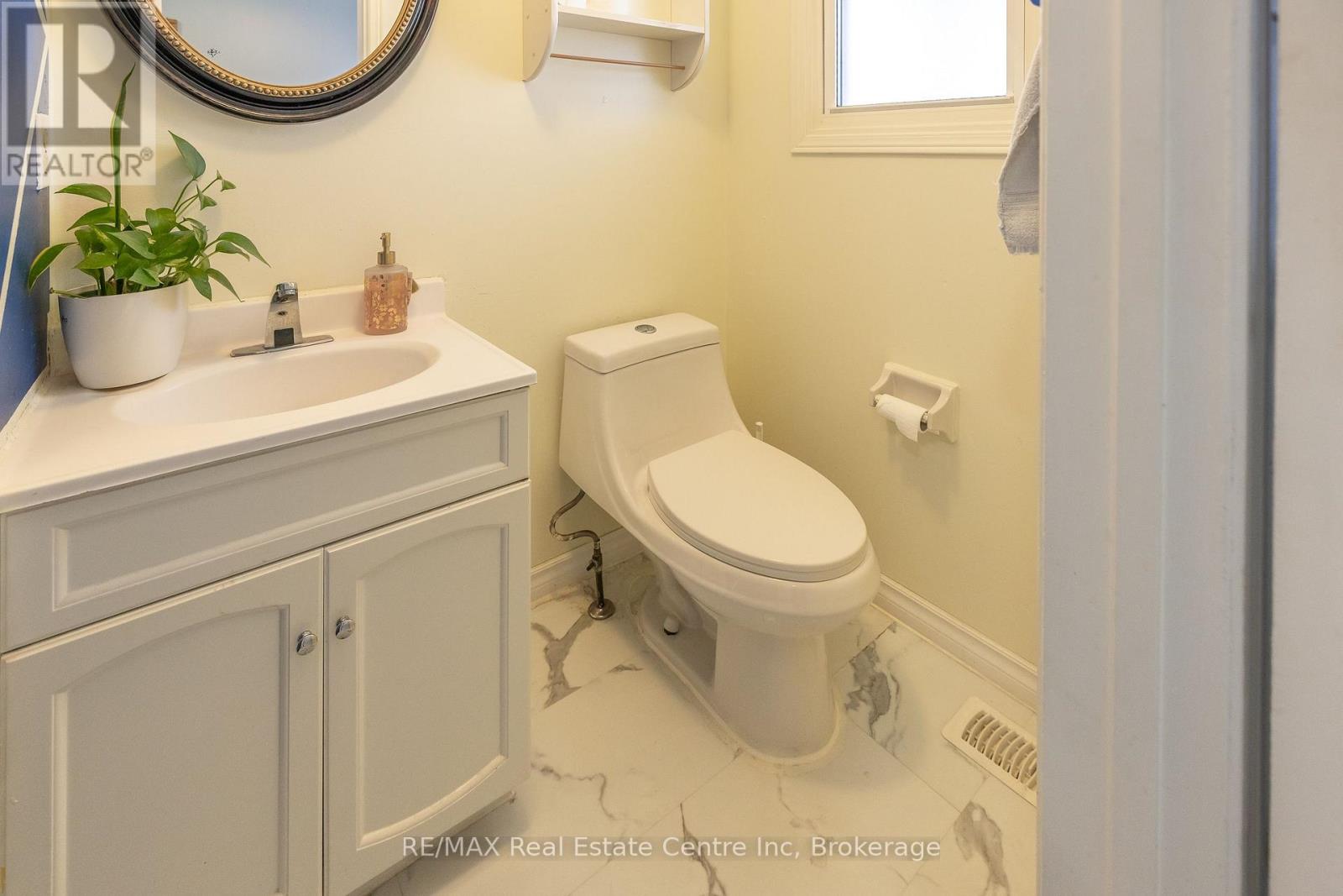 Property at 112 STEPHEN DRIVE image 4