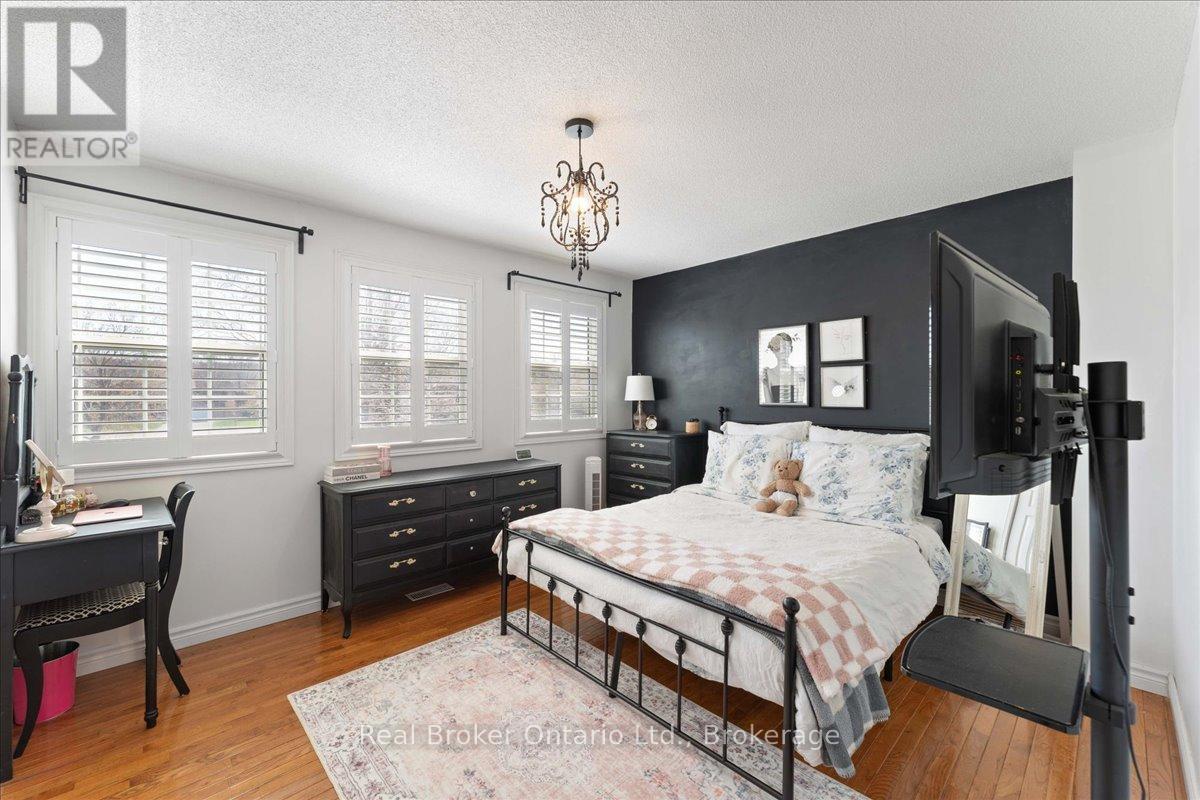 8 Jeanette Avenue, Grimsby, Ontario  L3M 5B4 - Photo 24 - X12112622
