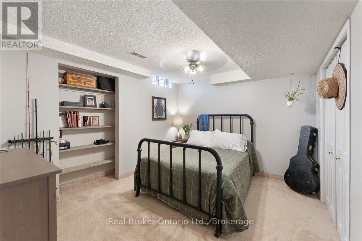 8 Jeanette Avenue, Grimsby, Ontario  L3M 5B4 - Photo 29 - X12112622
