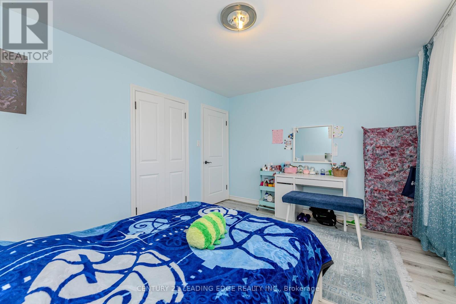 28 Sawmill Road, Toronto, Ontario  M3L 2M2 - Photo 20 - W12109047