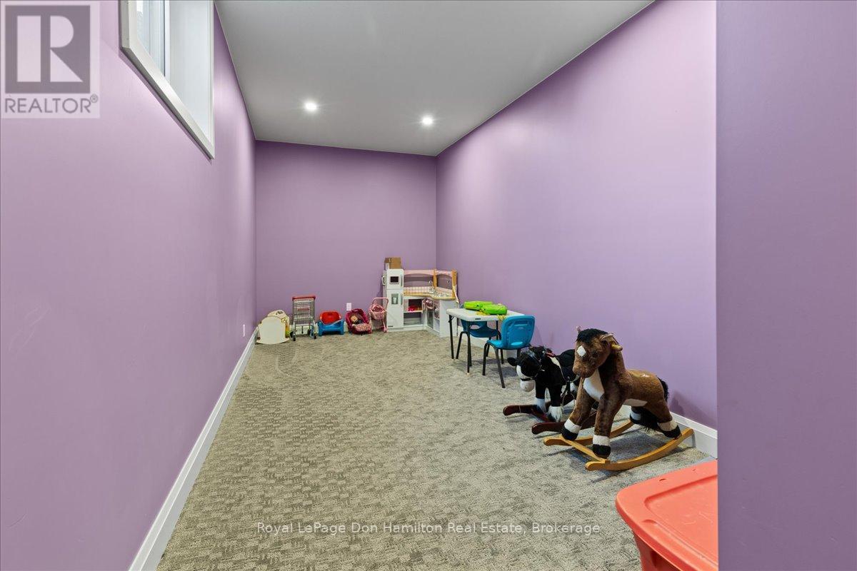 43830 Cranbrook Road, Huron East, Ontario  N0G 1H0 - Photo 38 - X12112638