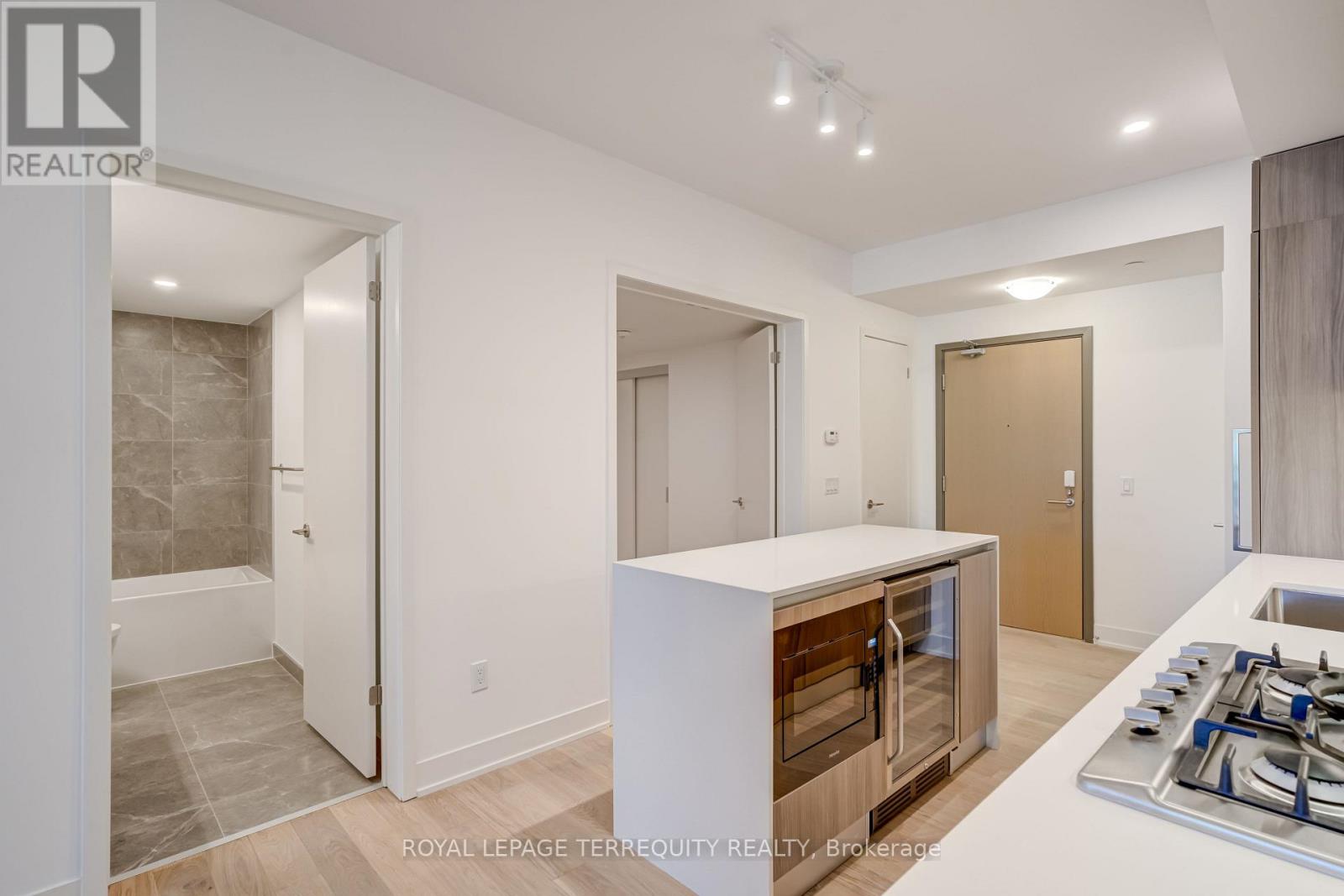 301t - 200 Keewatin Avenue, Toronto, Ontario  M4P 1Z8 - Photo 7 - C12112676