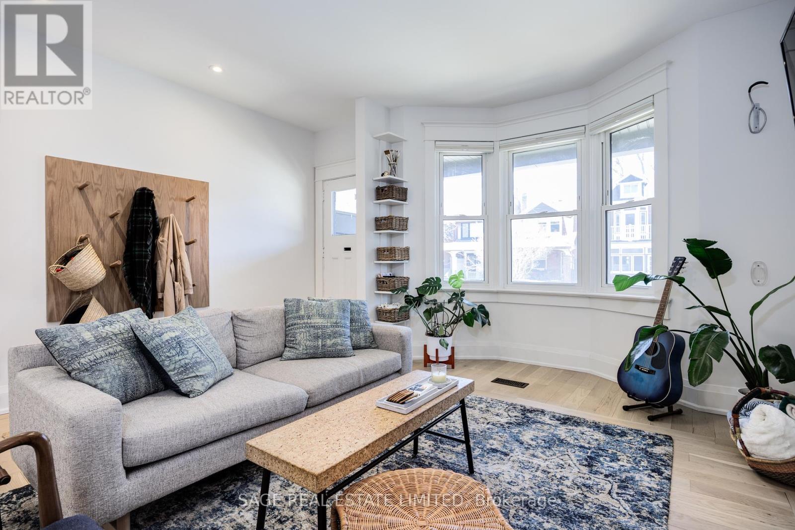 Property at 184 PARKMOUNT ROAD image 3