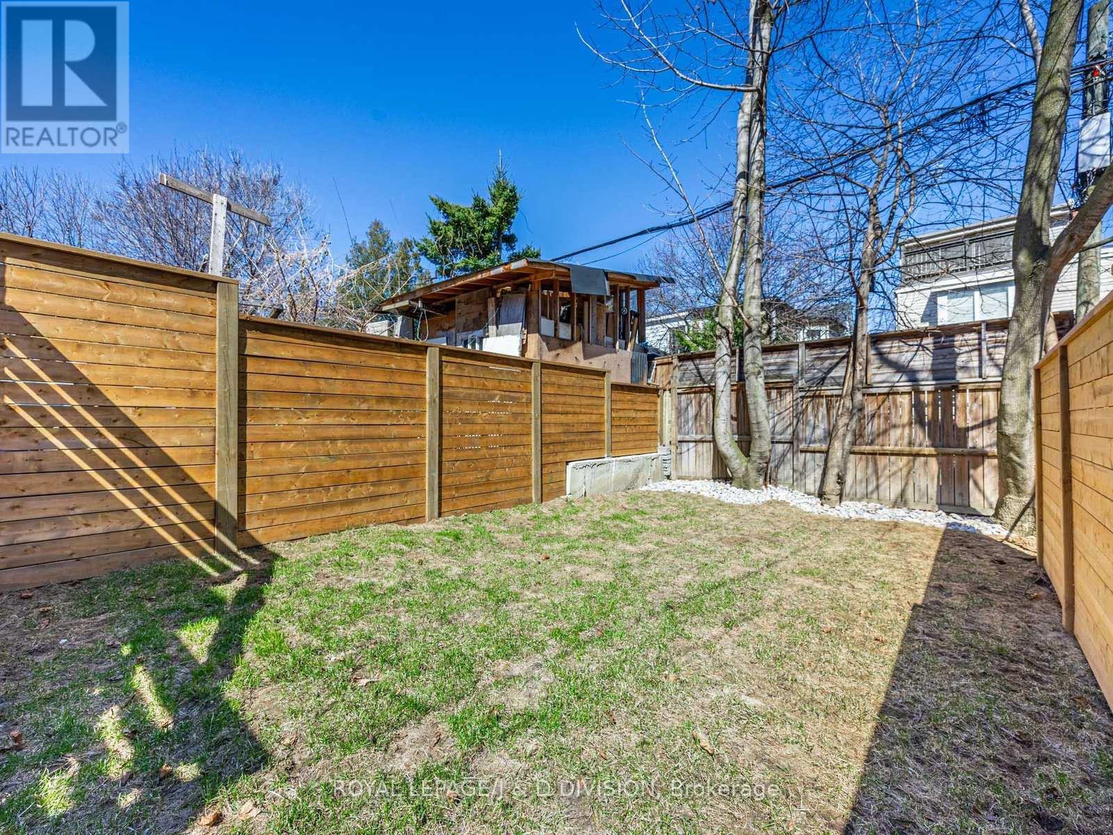 291 Highfield Road, Toronto, Ontario  M4L 2V4 - Photo 24 - E12112699