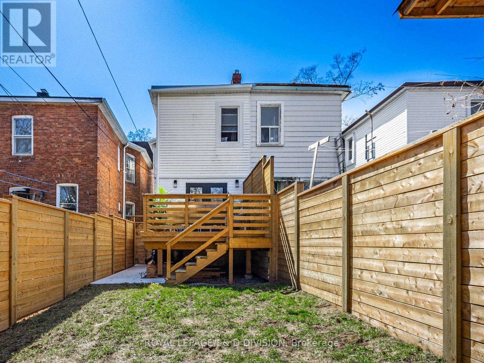 291 Highfield Road, Toronto, Ontario  M4L 2V4 - Photo 25 - E12112699