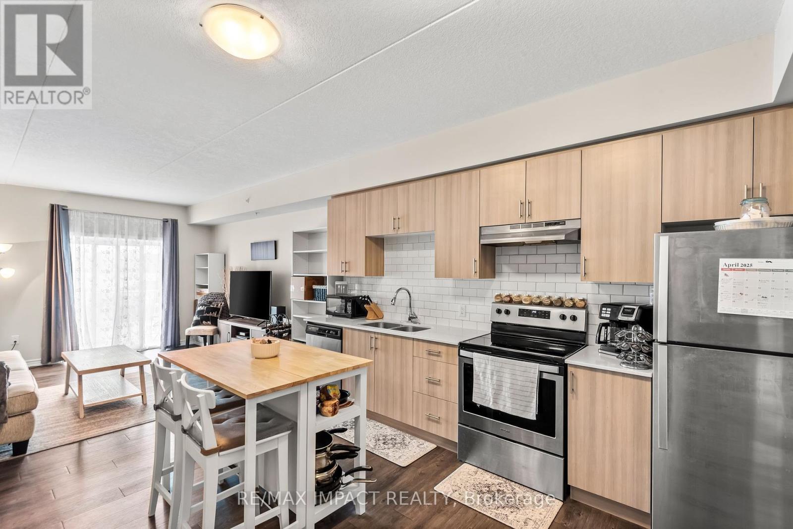 305 - 290 Liberty Street N, Clarington, Ontario  L1C 0H3 - Photo 11 - E12112703