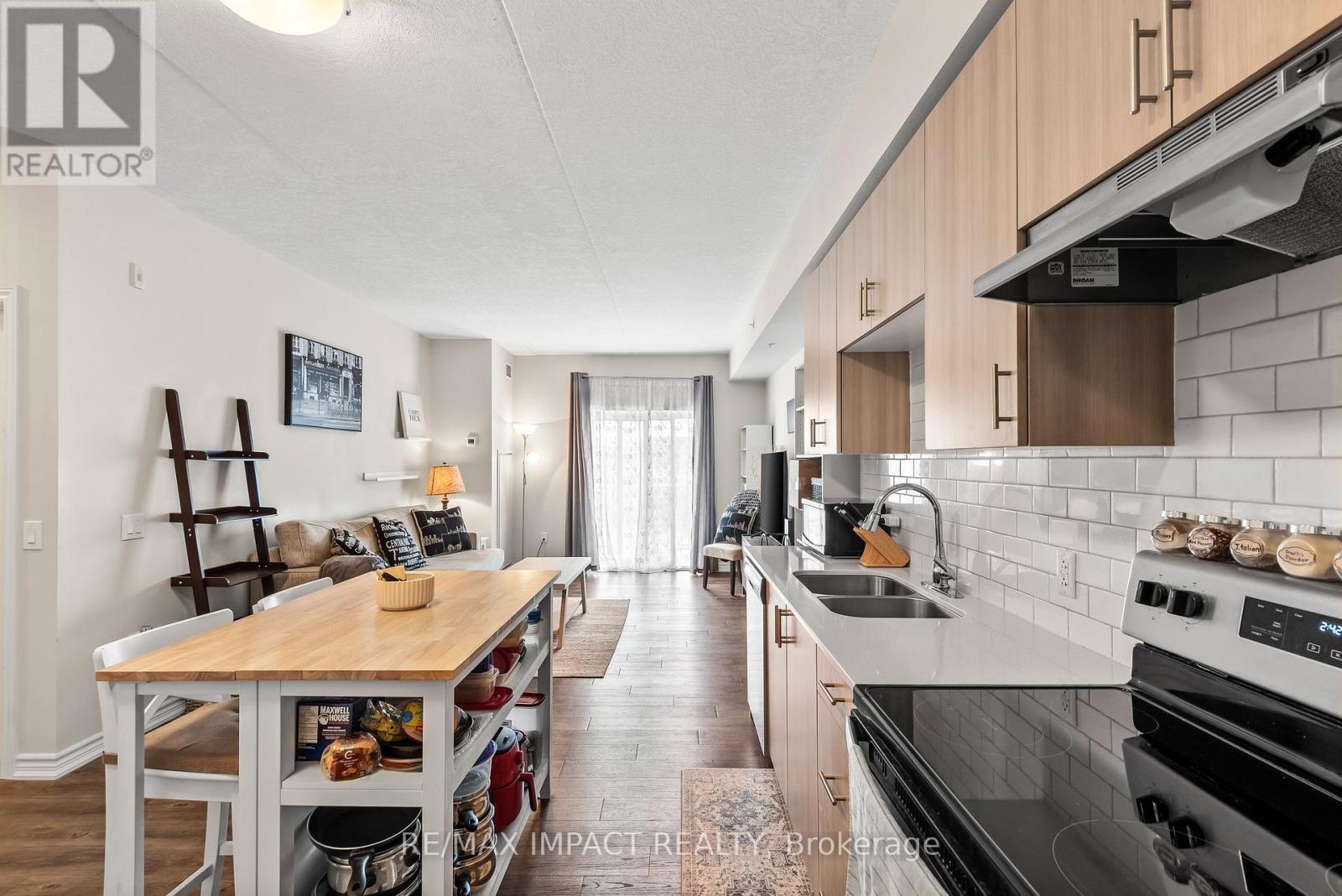 305 - 290 Liberty Street N, Clarington, Ontario  L1C 0H3 - Photo 14 - E12112703