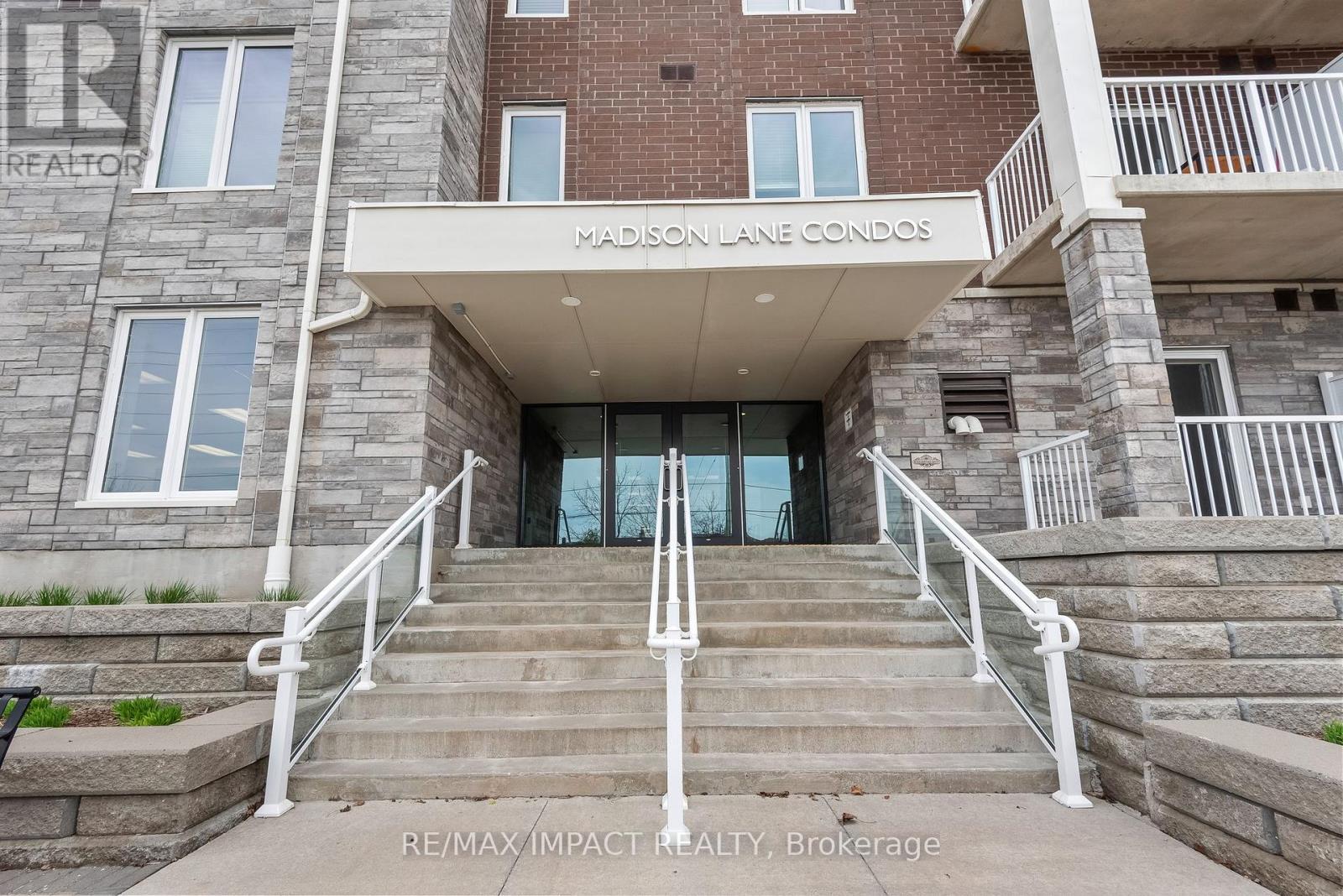 305 - 290 Liberty Street N, Clarington, Ontario  L1C 0H3 - Photo 4 - E12112703