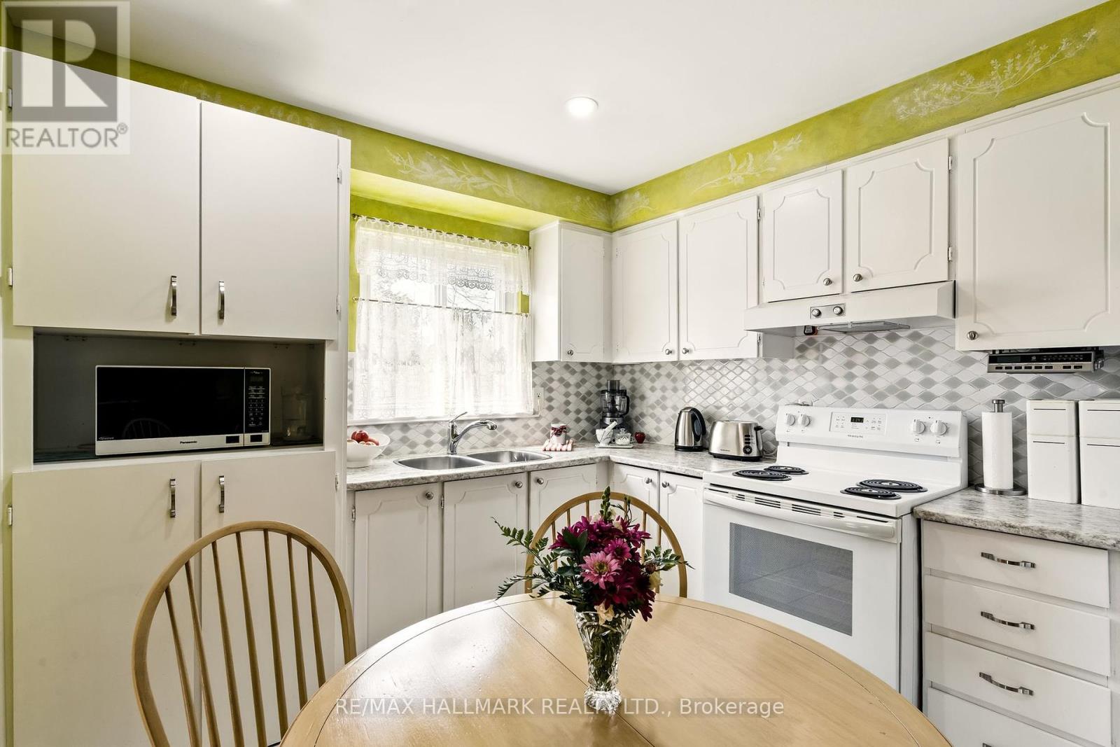 69 White Heather Boulevard, Toronto, Ontario  M1V 1P7 - Photo 12 - E12112865