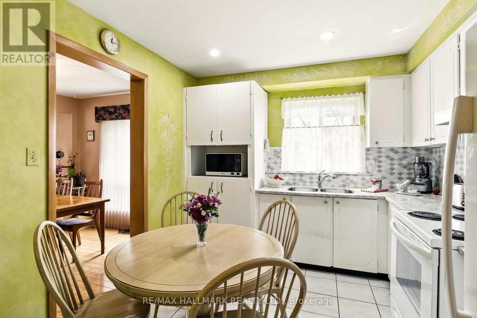 69 White Heather Boulevard, Toronto, Ontario  M1V 1P7 - Photo 13 - E12112865