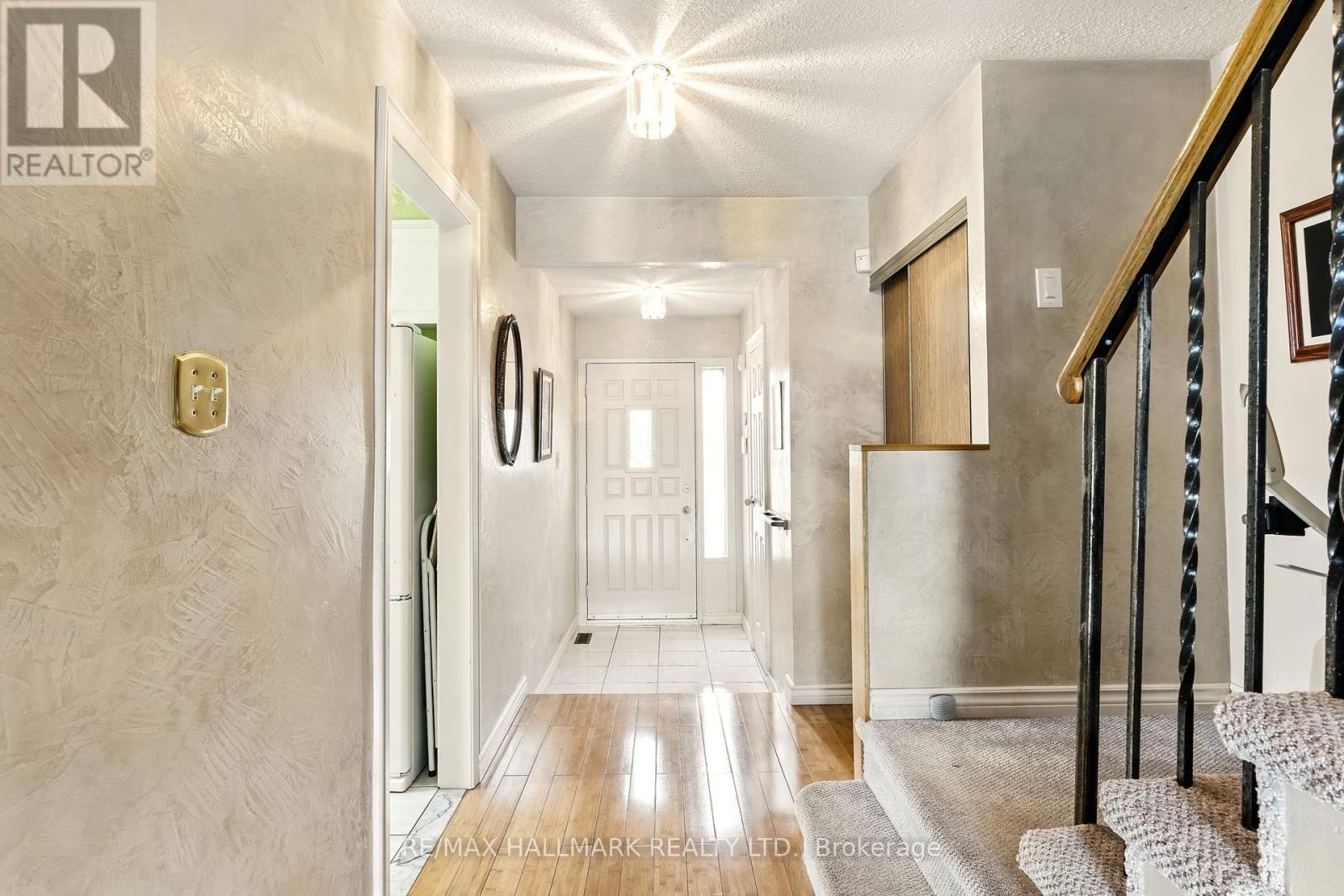 69 White Heather Boulevard, Toronto, Ontario  M1V 1P7 - Photo 6 - E12112865