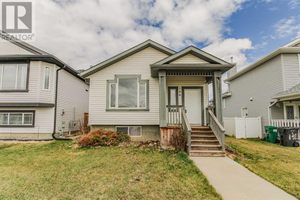 144 Jessie Robinson Close N, Lethbridge, Alberta  T1H 3Y8 - Photo 1 - A2215834
