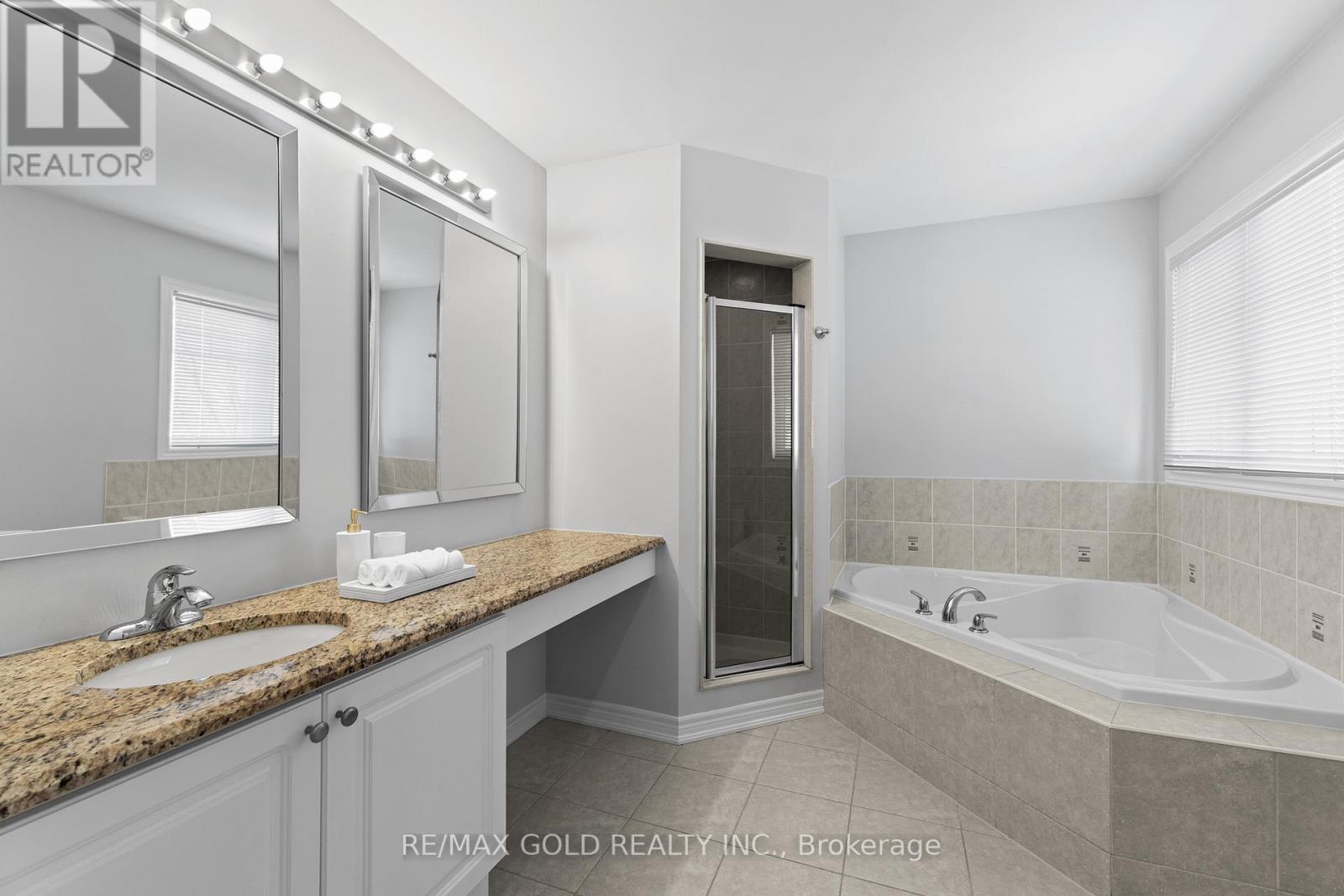 23 Glade Drive, Richmond Hill, Ontario  L4E 0G9 - Photo 32 - N12112597
