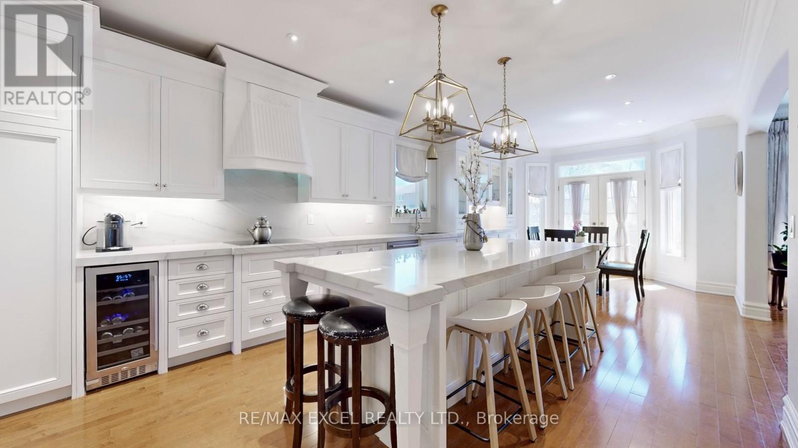 65 Pathlane Road, Richmond Hill, Ontario  L4B 4A5 - Photo 12 - N12112626