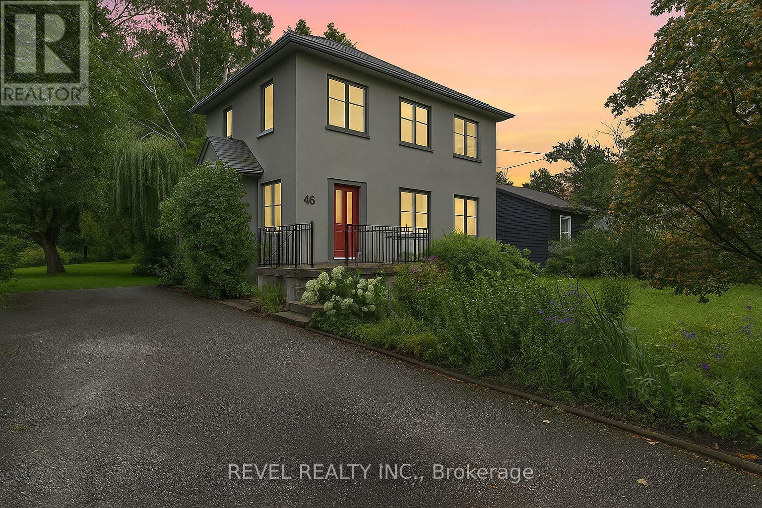 MAIN - 46 NELSON STREET, Barrie, Ontario