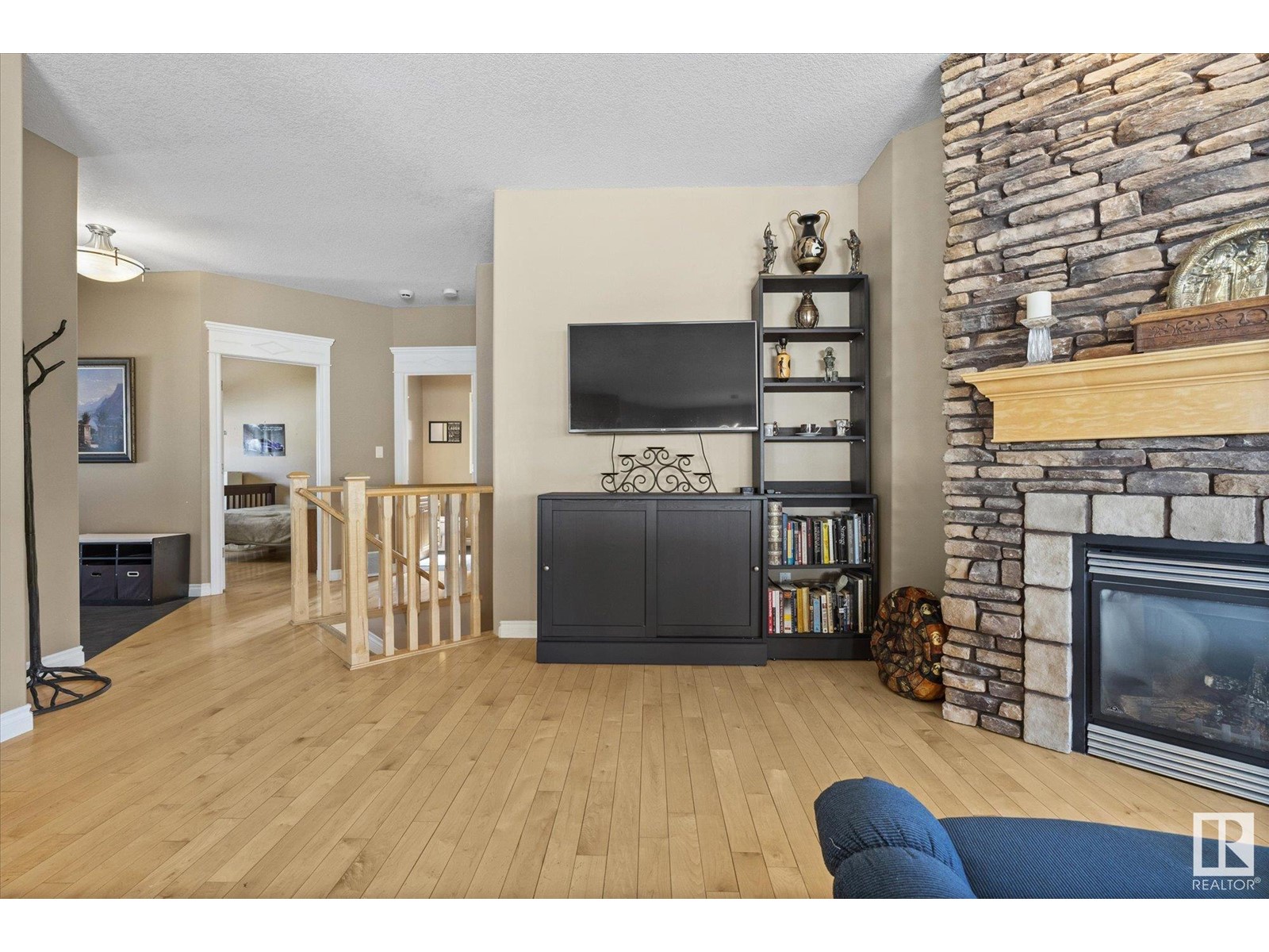 Property at 511 WESTERRA BV image 3