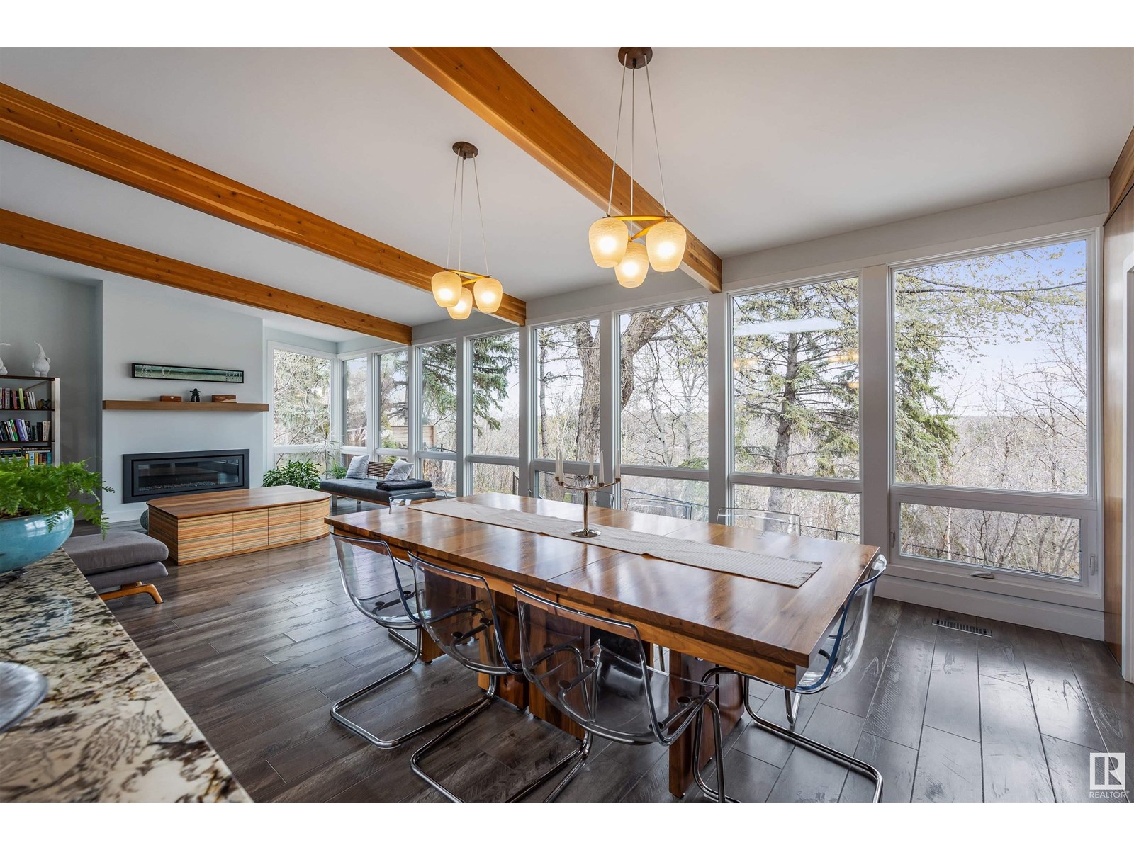 Property at 13903 53 AV NW image 5