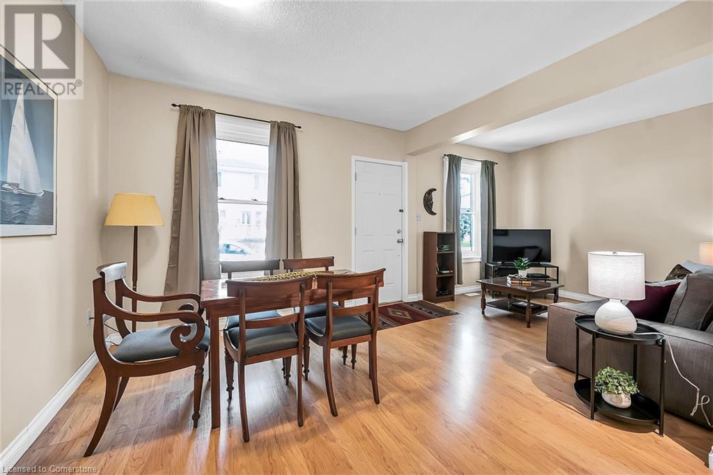 42 East 27th Street, Hamilton, Ontario  L8V 3E7 - Photo 5 - 40721127