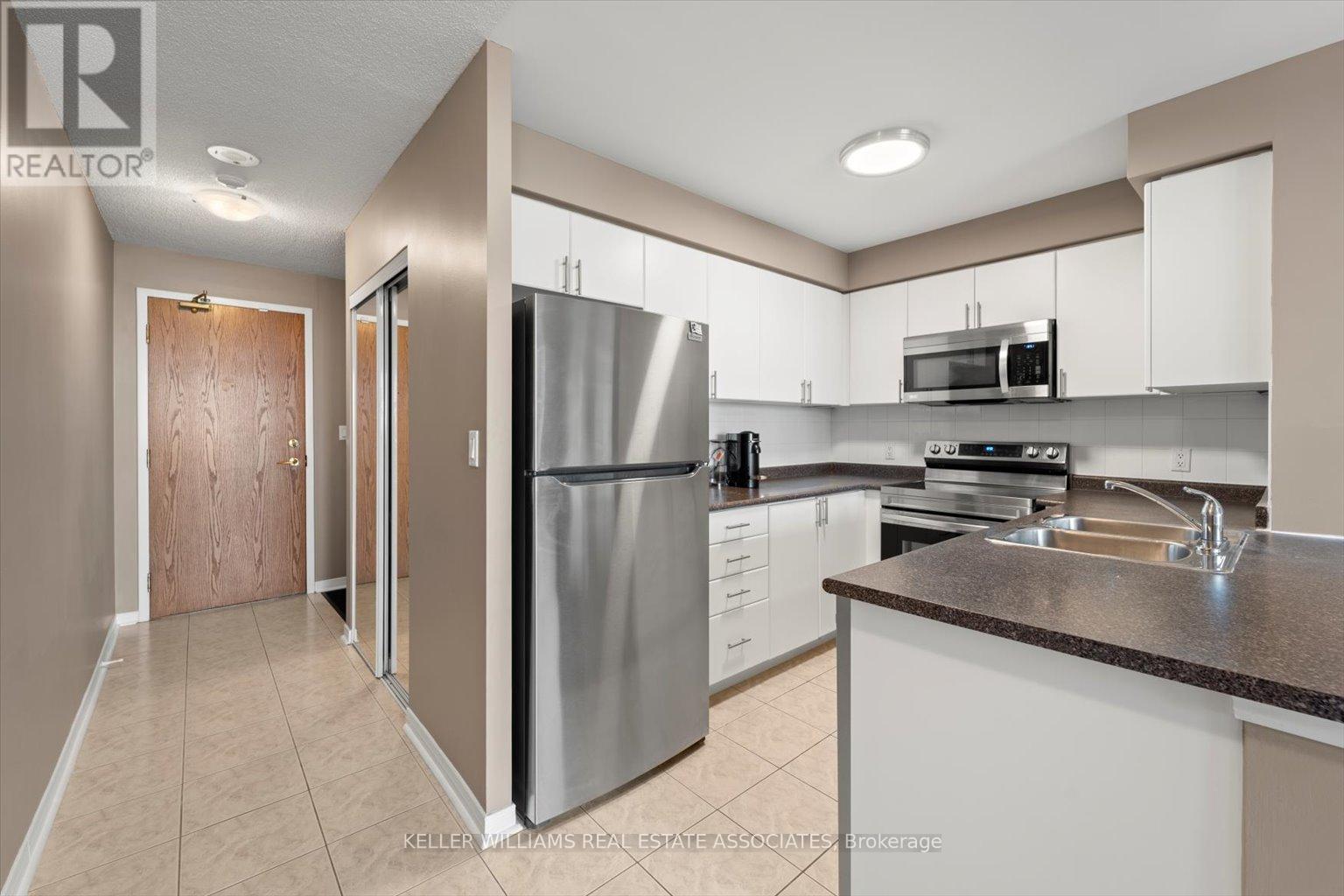 Property at 401 - 4879 KIMBERMOUNT AVENUE image 5