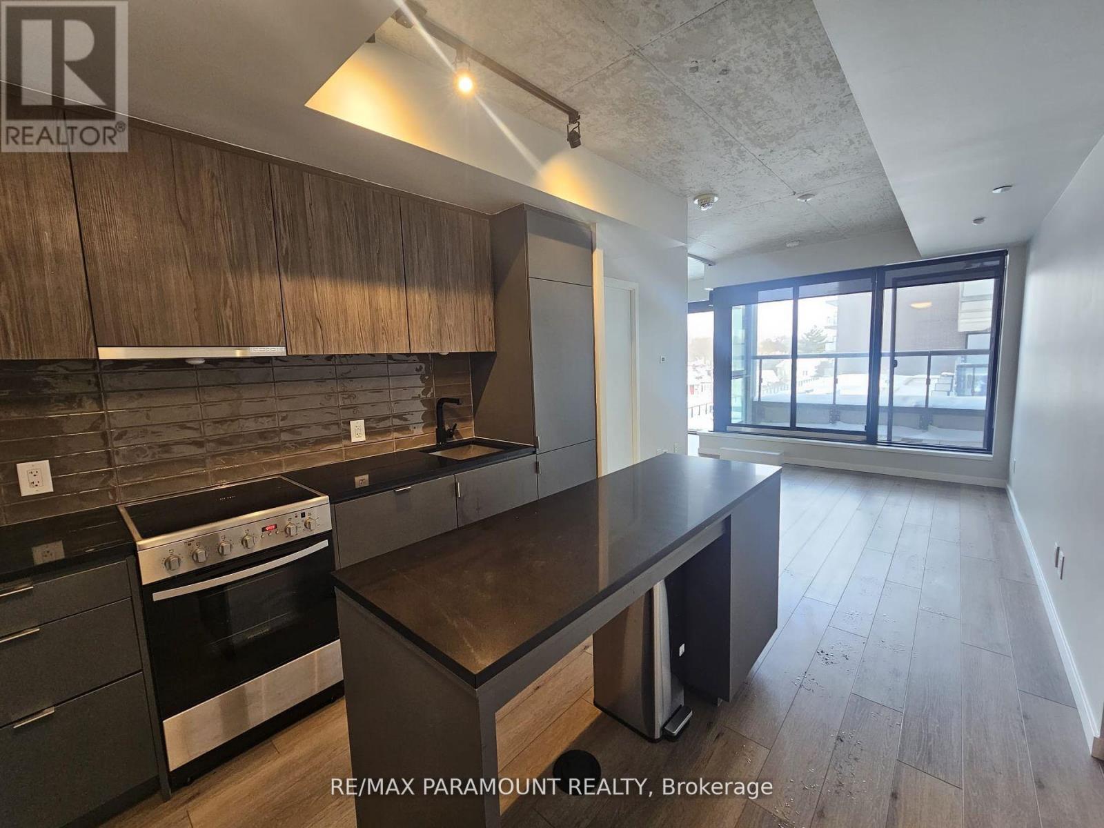 327 - 7 Smith Crescent, Toronto (Stonegate-Queensway), Ontario  M8Z 0G3 - Photo 12 - W12112625