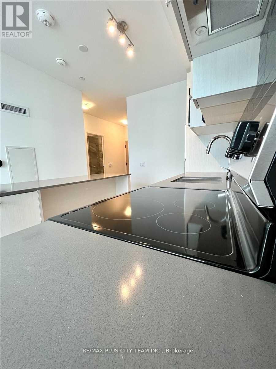 712 - 60 George Butchart Drive, Toronto (Downsview-Roding-Cfb), Ontario  M3K 0C9 - Photo 7 - W12112636