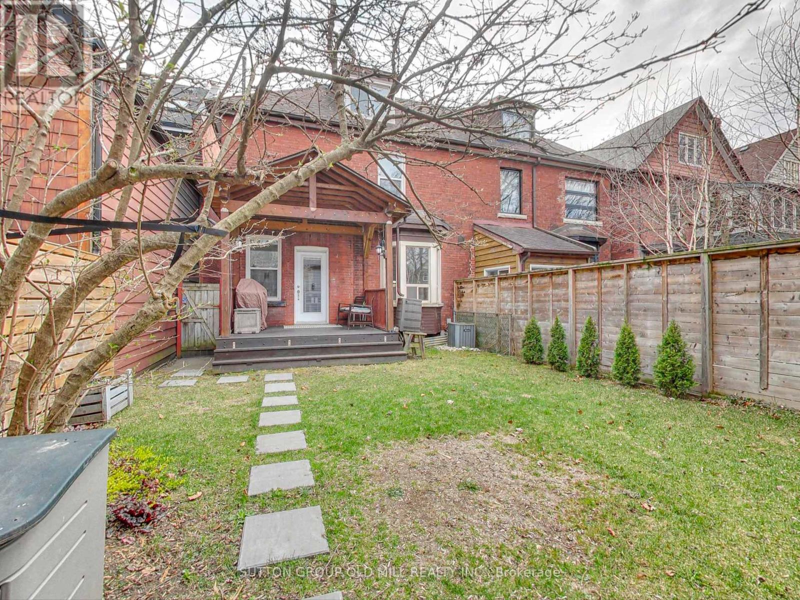 14 Pearson Avenue, Toronto (Roncesvalles), Ontario  M6R 1G1 - Photo 32 - W12112643