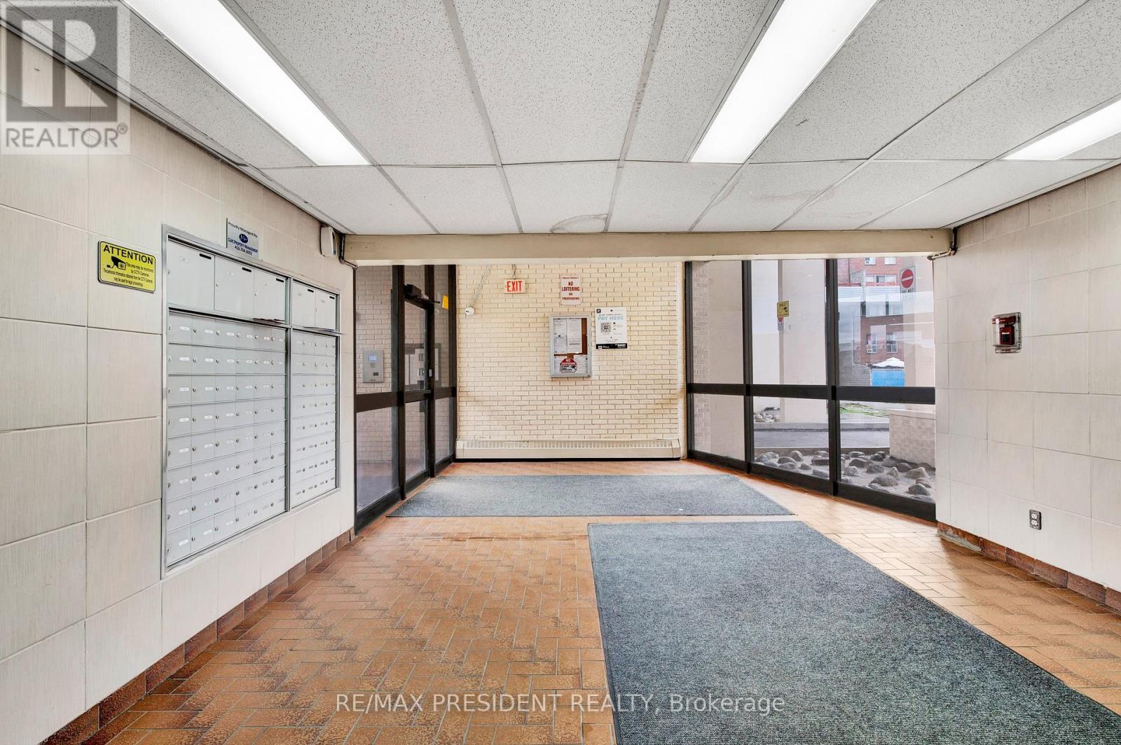 157 - 10 Eddystone Avenue, Toronto, Ontario  M3N 2T2 - Photo 4 - W12112662