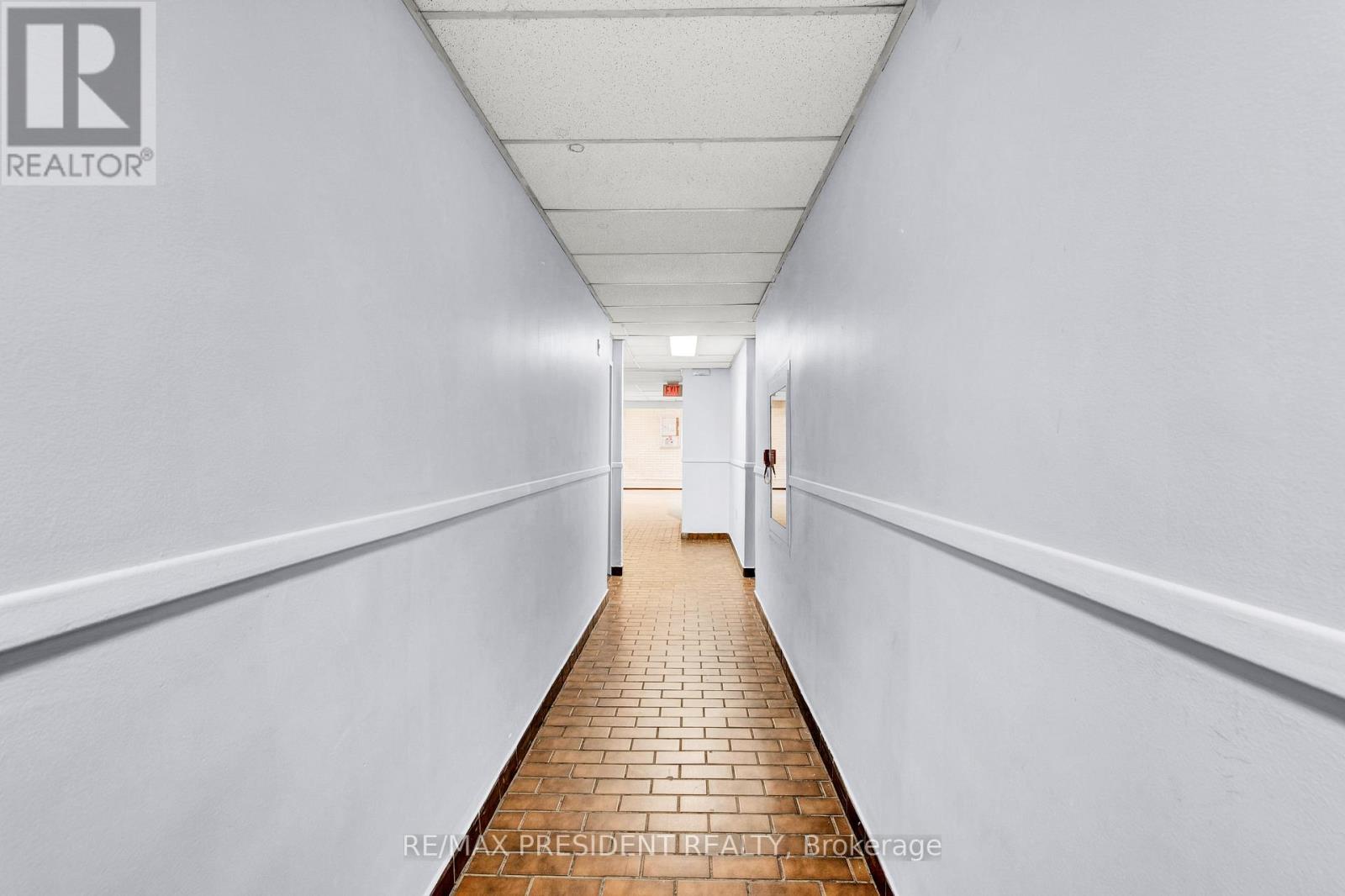 157 - 10 Eddystone Avenue, Toronto, Ontario  M3N 2T2 - Photo 5 - W12112662