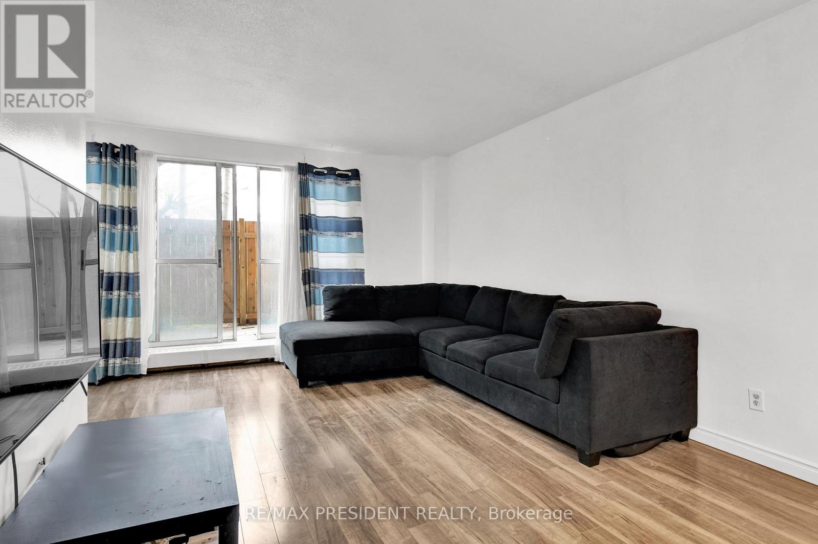 157 - 10 Eddystone Avenue, Toronto, Ontario  M3N 2T2 - Photo 8 - W12112662