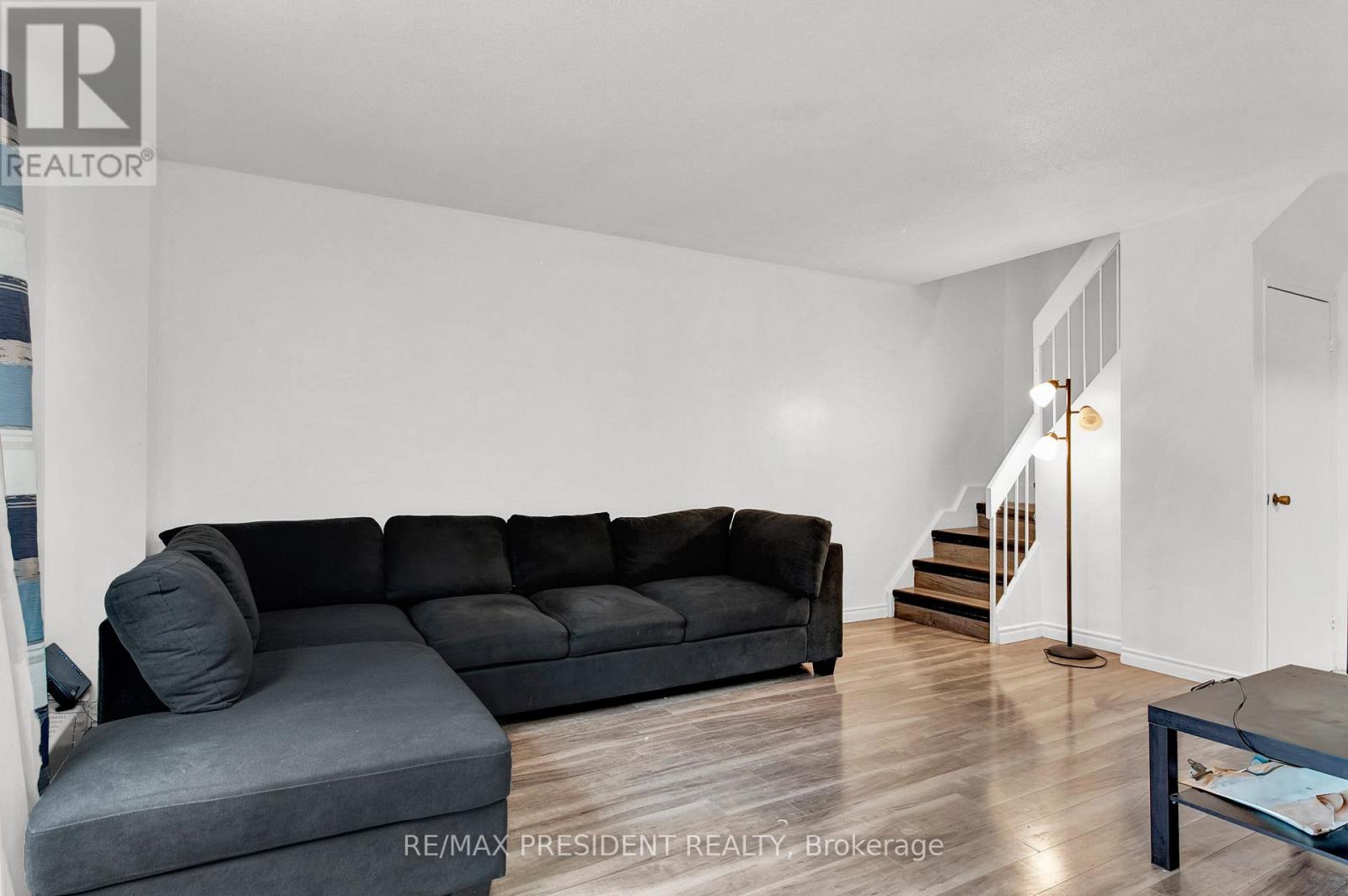 157 - 10 Eddystone Avenue, Toronto, Ontario  M3N 2T2 - Photo 9 - W12112662