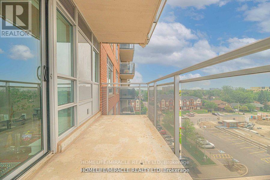 709 - 215 Queen Street E, Brampton (Queen Street Corridor), Ontario  L7A 0C4 - Photo 20 - W12112704