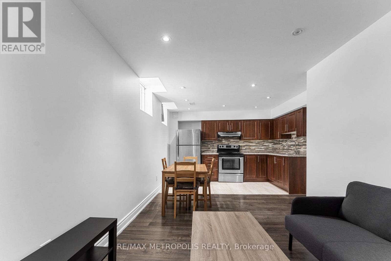 Bsmt - 15 Tribune Drive, Brampton, Ontario  L7A 0G2 - Photo 4 - W12112721