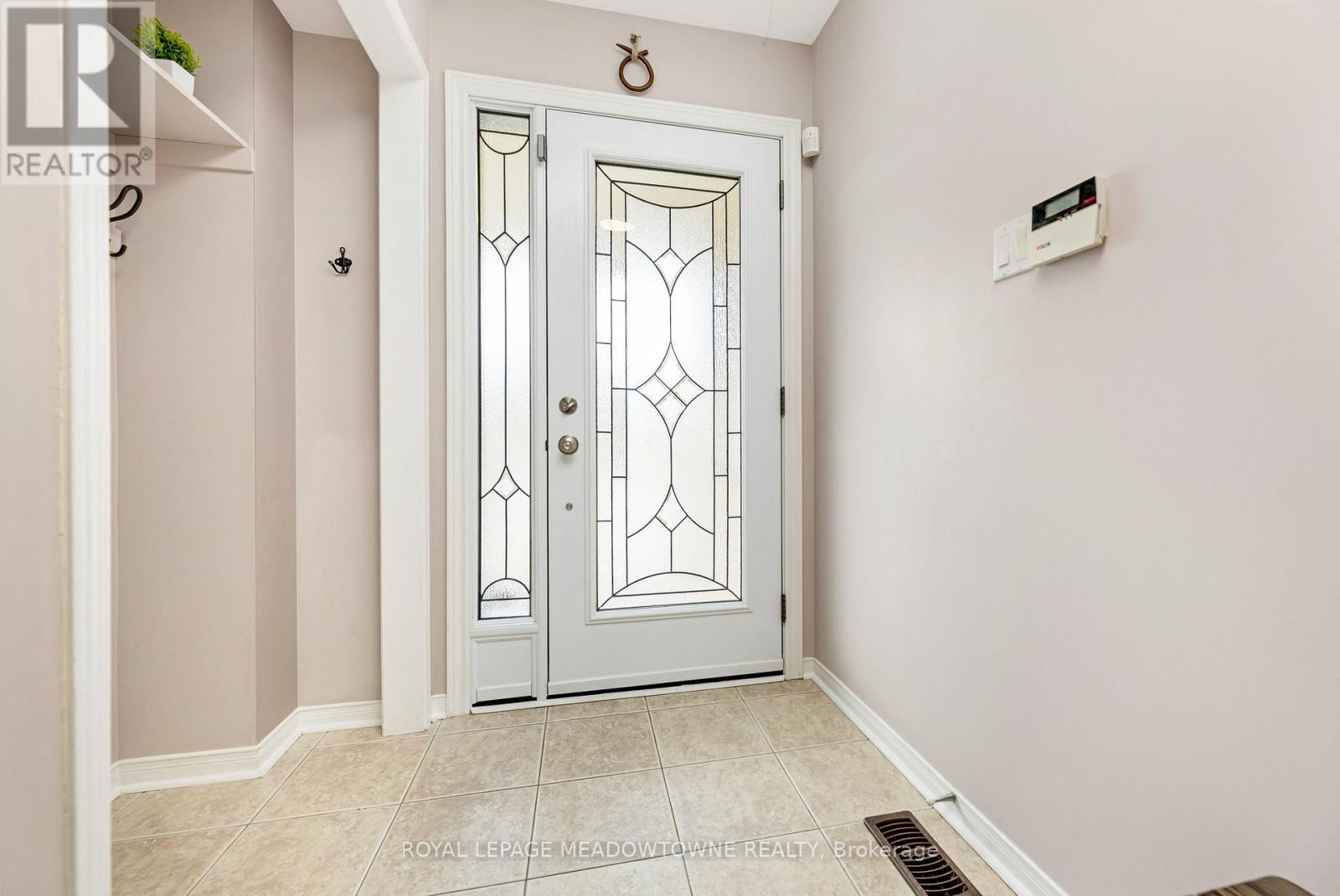 40 Morningside Drive, Halton Hills (Georgetown), Ontario  L7G 0B4 - Photo 5 - W12112774