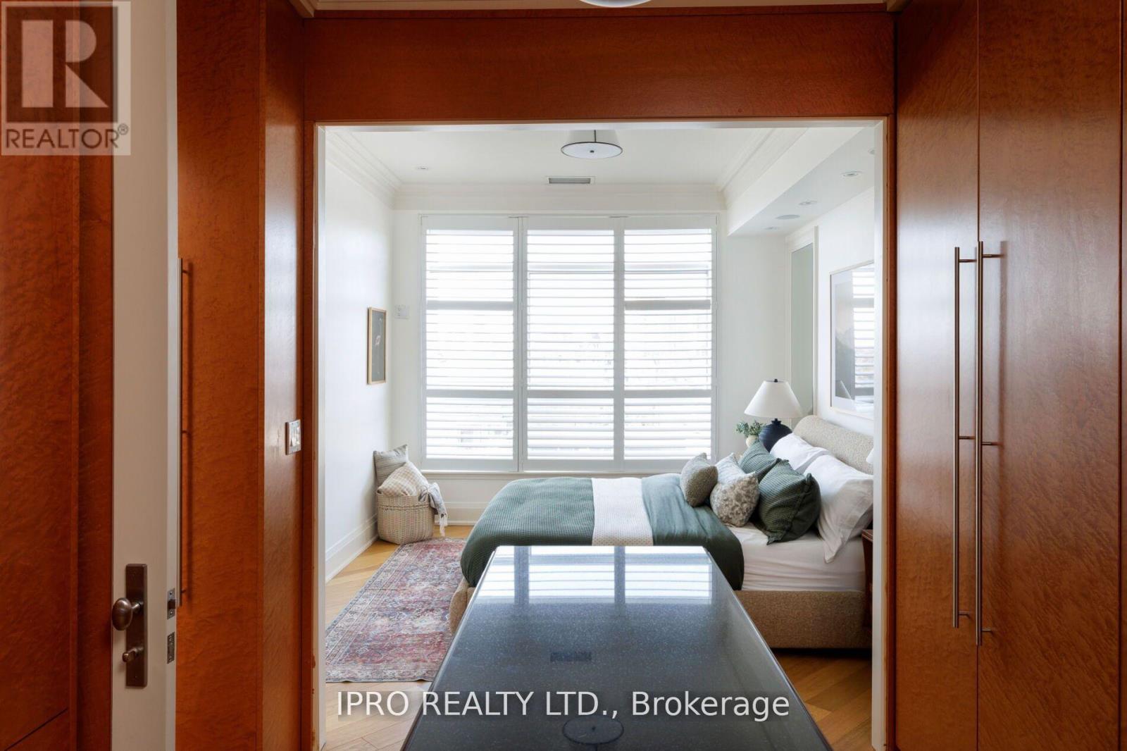 Ph 604 - 935 Royal York Road, Toronto, Ontario  M8Y 4H1 - Photo 37 - W12112869